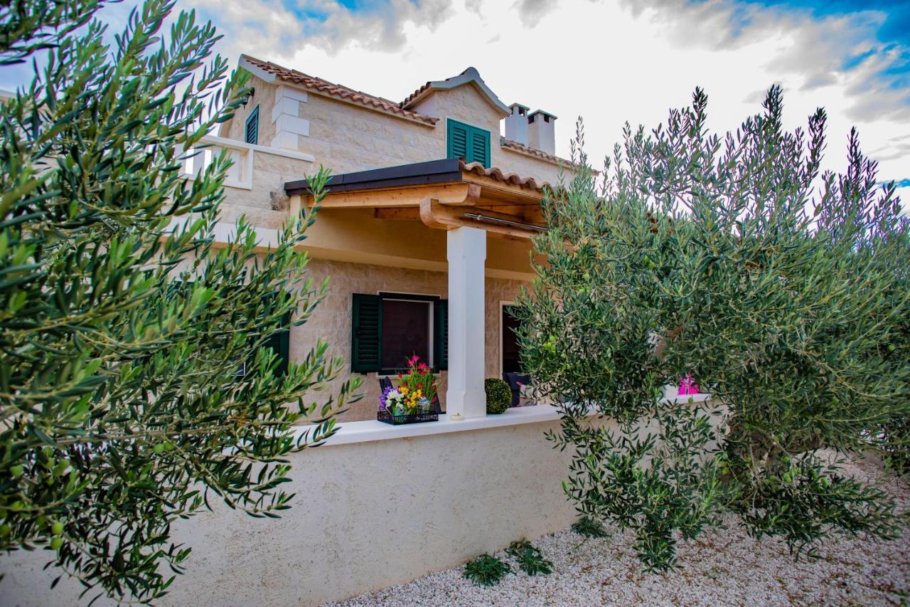 Opg Villa Meri Pucisca Exterior foto